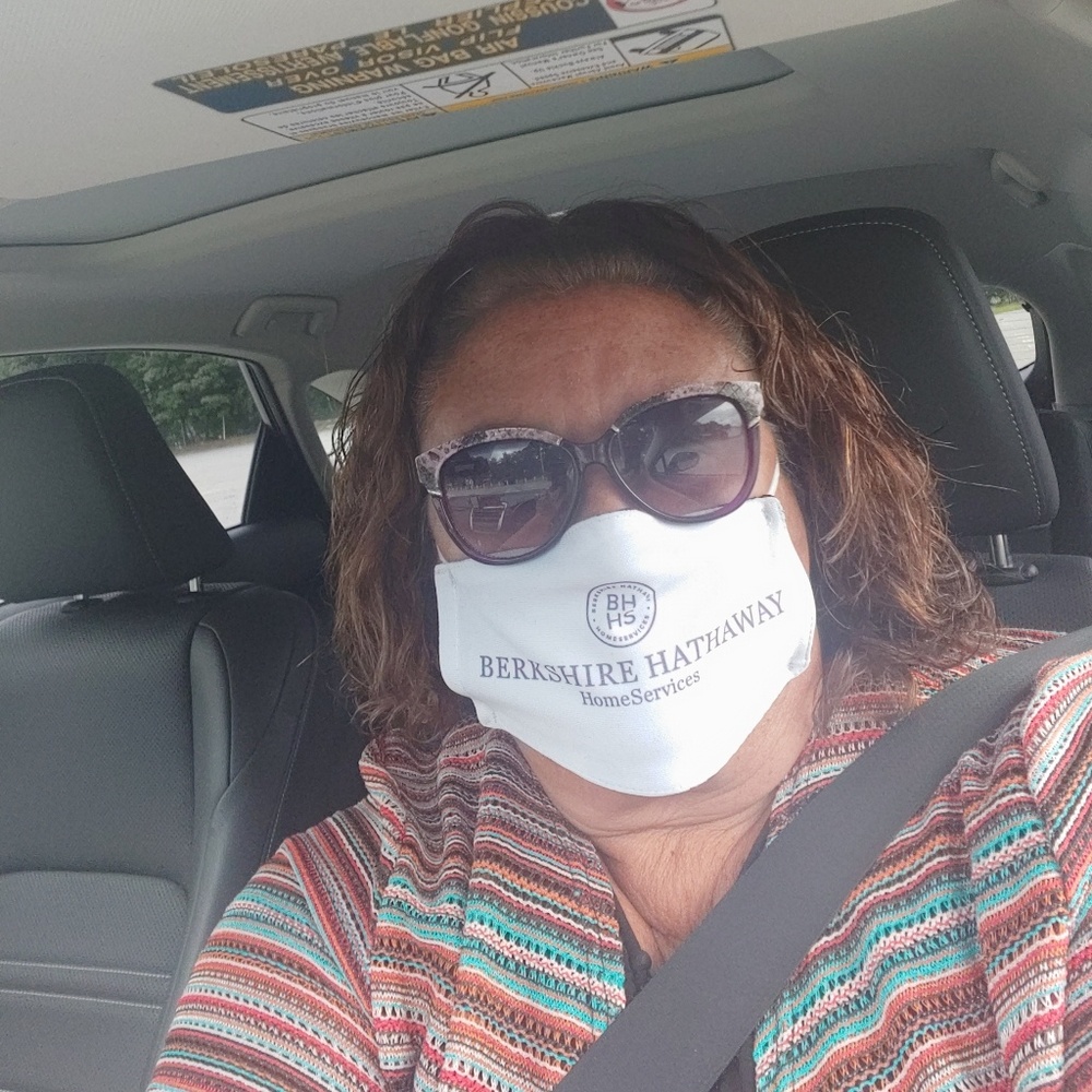 Meet your Posher, Paula